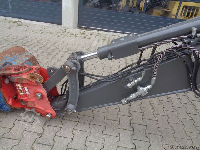 Kolový bagr VOLVO EW60E Powertilt HS03 + Löffelpaket Klima