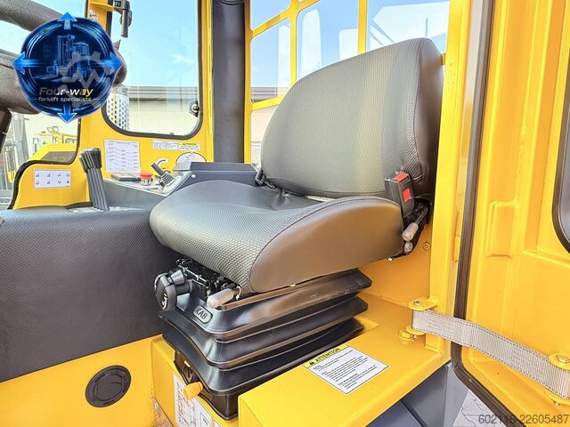 Wózek widłowy czterokierunkowy Combilift C4000 DIESEL TRIPLEX 6000 FORK POSITIONE
