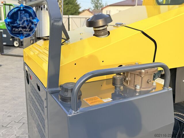 Wózek widłowy czterokierunkowy Combilift C4000 DIESEL TRIPLEX 6000 FORK POSITIONE