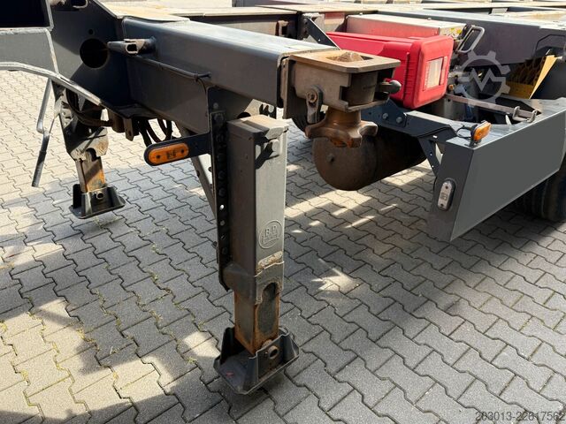 Cserélhető felépítményes félpótkocsi BROSHUIS MFCC-HD 3-Achs Containerchassis