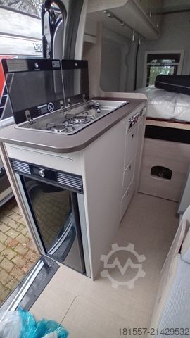 Camper van BÜRSTNER Lineo C 550 Schlafdach, 170 PS, Bi-Xenon