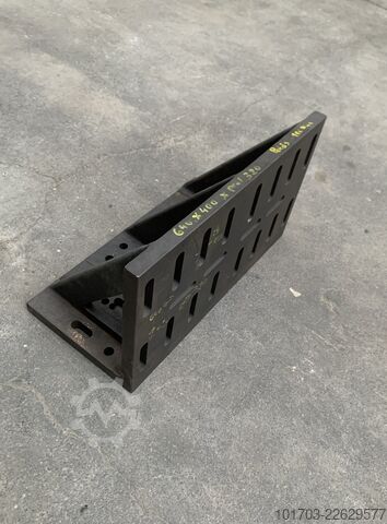  Equerre en fonte 640 x 400 x 320 mm