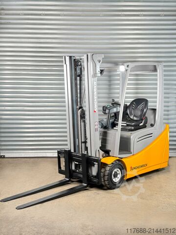 Elektrická tříkolka Jungheinrich EFG 216k - Service Neu - Triplex - Batterie 80%