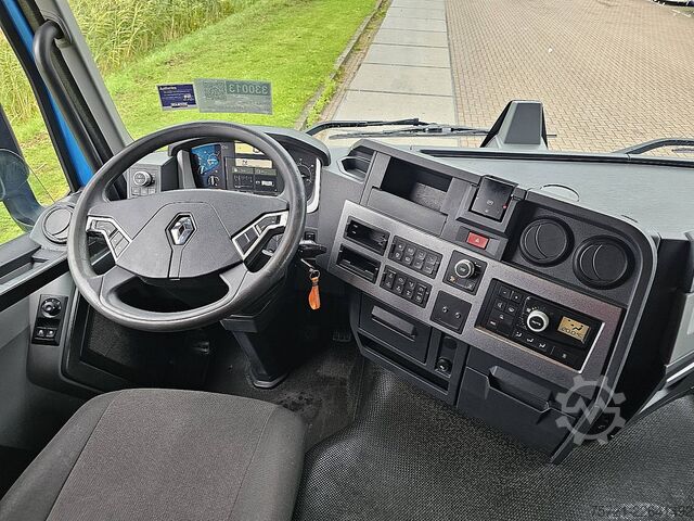 Standard-SZM RENAULT T 440