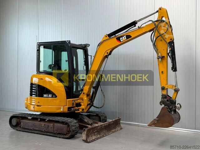 Minibagr Caterpillar 303.5 CR