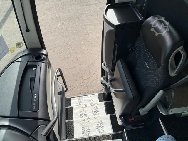 Távolsági autóbusz SETRA S 516 HD/3 48+1+1 Top Zustand