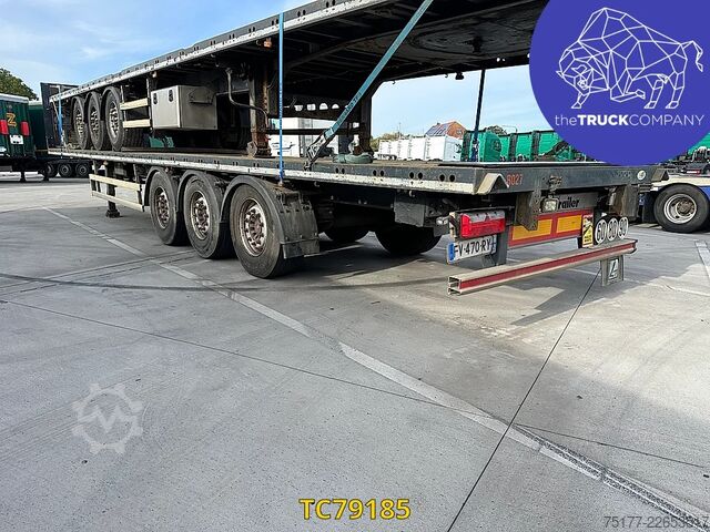 Atrelado da plataforma LeciTrailer 