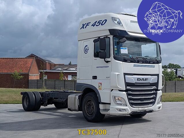 Chassi med hytt DAF XF 450