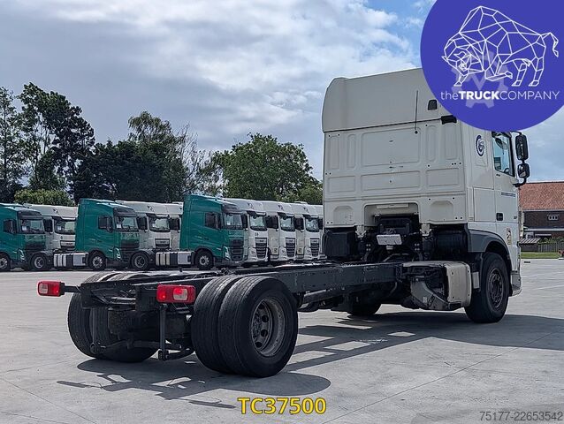 Chassi med hytt DAF XF 450