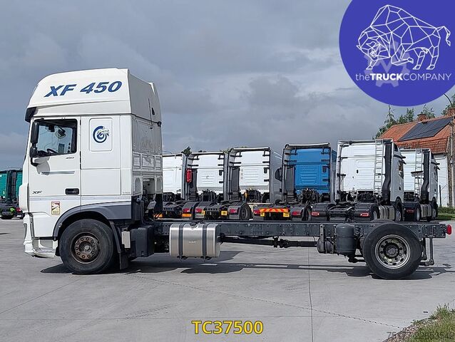 Chassi med hytt DAF XF 450