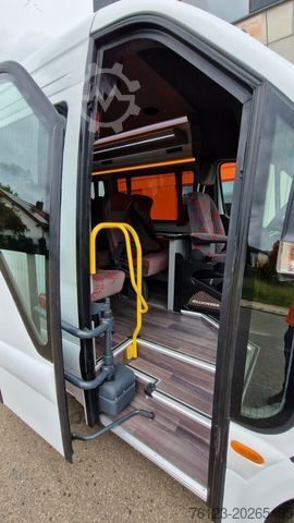 Kleinbus MERCEDES-BENZ Sprinter 415 ,19 SS Lagerfahrzeug in Stock