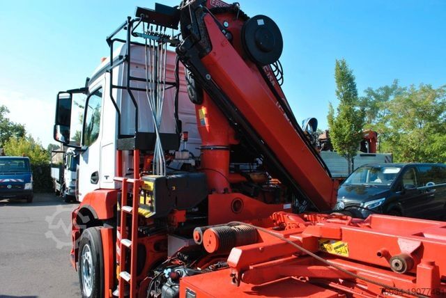 Üç taraflı damperli kamyon MERCEDES-BENZ Arocs 2532 Abrollkipper KRAN FUNK lift/lenk