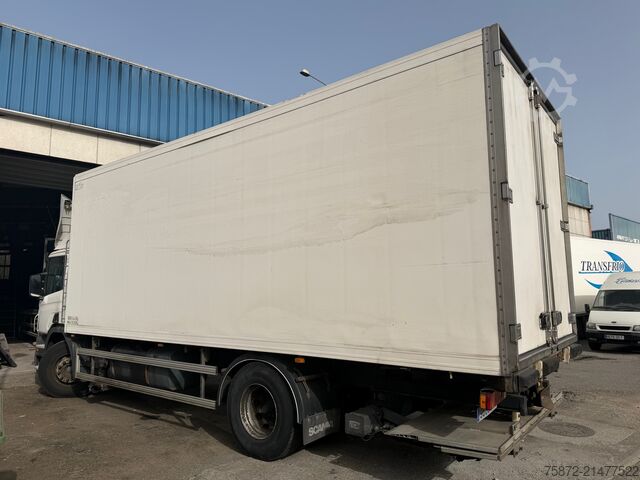 Koelwagen SCANIA P 420 CAJA FRIGO 18T