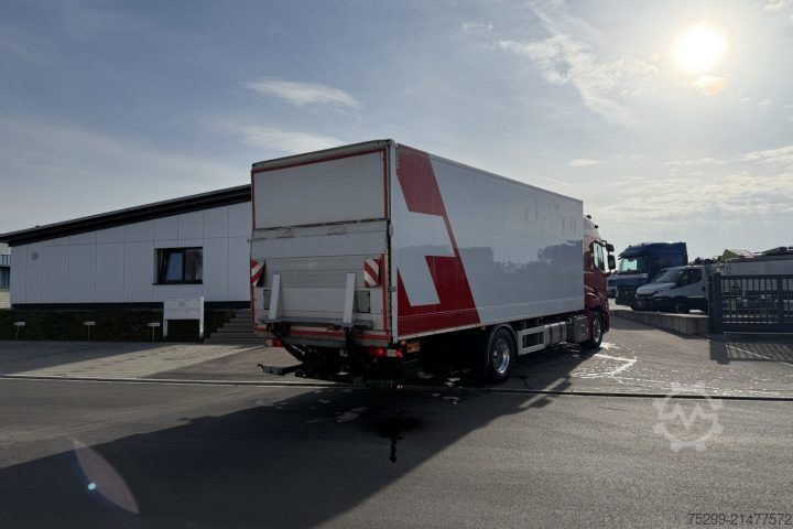 Vrachtwagen met bakwagen Renault T 460 4x2 Koffer/HB / Swiss-Vehicle
