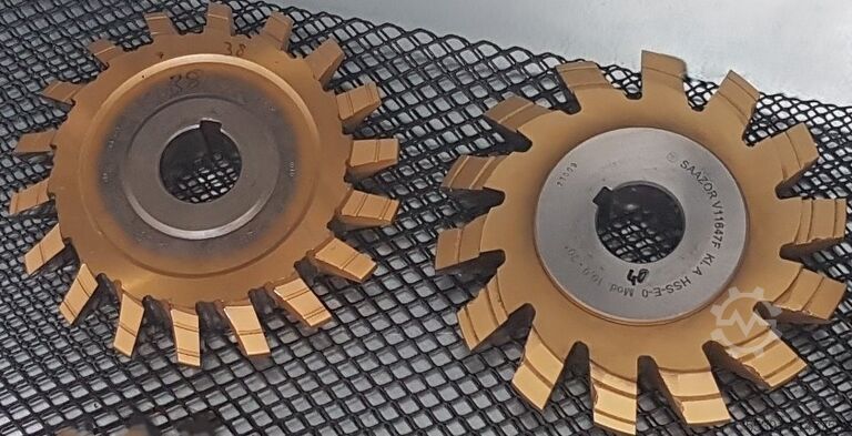 Fresatrici per cremagliere di diversi produttori Klingelnberg  - Dold - Saazor Zahnstangenfräser