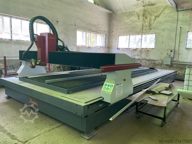 Máquina de corte por plasma Baykal Baykal BPS 2060 CNC HyperTherm 170A