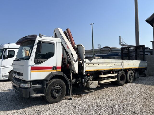 Caminhão com carroceria fixa, rampa e guindaste Renault Premium 300