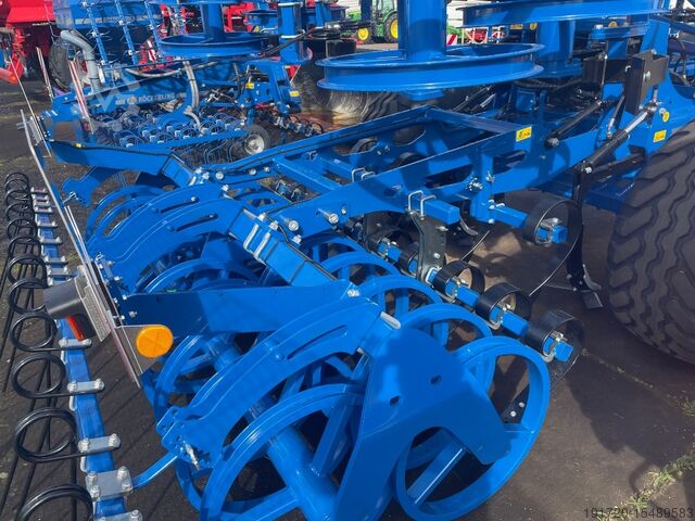 Cultivator Köckerling Vector 570