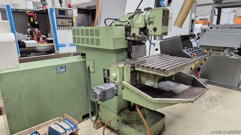 CNC verktygsfräsmaskin - Universal DECKEL FP 3 A