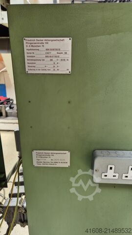 CNC verktygsfräsmaskin - Universal DECKEL FP 3 A