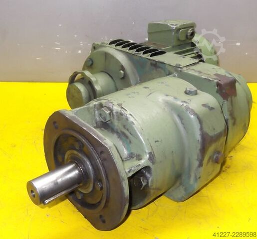 Moteur à engrenages réglable 0,55 kW 4,4-26 tr/min SEW-EURODRIVE RF53VD80N-6RK1