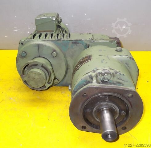 Moteur à engrenages réglable 0,55 kW 4,4-26 tr/min SEW-EURODRIVE RF53VD80N-6RK1