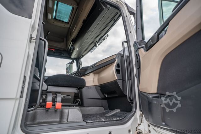 Standaard-SZM MAN TGX 18.470 BL SA +ADR+INTARDER