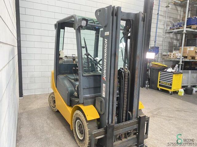 Wózek widłowy Jungheinrich TFG 425
