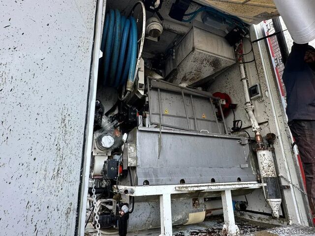 Betonpomp Volvo FM 450 8X4 + OVERMAT MSA 22.13 EPS PTO CEMENT/M...
