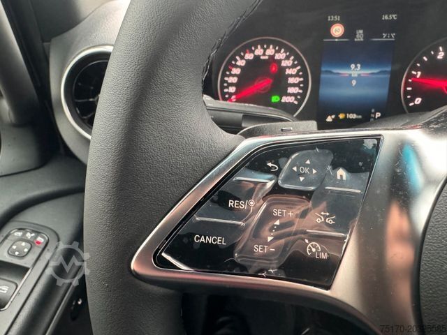 Dubă cu acoperiș înalt MERCEDES-BENZ Sprinter 319 CDI Extralang DISTRONIC Kamera LED