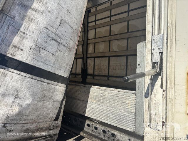 Semi-remorque bâchée Schmitz Cargobull Semitrailer Curtainsider Standard