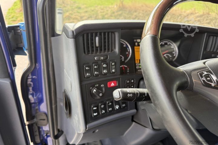 Standard tractor unit Scania R730 LA6x4HNB Kipphydraulik / Swiss-Vehicle