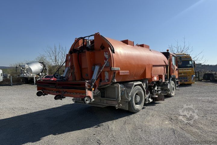 Sweeper truck MAN 19.364 FLC 4x2 Kehrmaschine