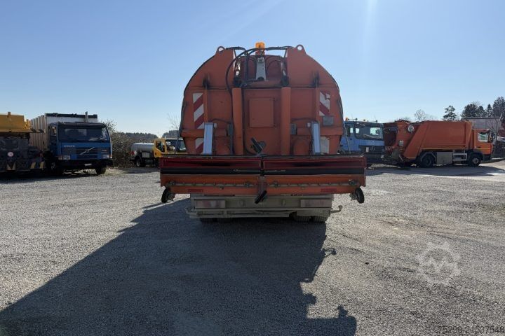 Sweeper truck MAN 19.364 FLC 4x2 Kehrmaschine