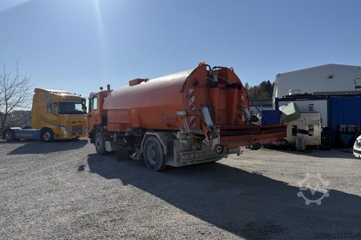 Sweeper truck MAN 19.364 FLC 4x2 Kehrmaschine