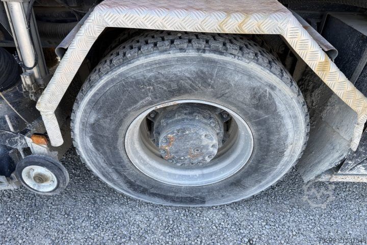 Sweeper truck MAN 19.364 FLC 4x2 Kehrmaschine