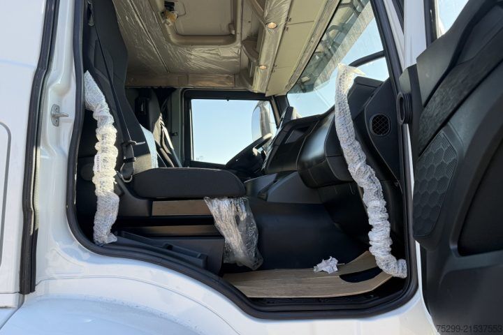 Standard tractor unit Iveco AT440S34T/P S-Way Retarder / Swiss-Vehicle