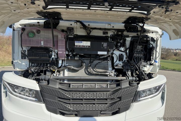 Standard tractor unit Iveco AT440S34T/P S-Way Retarder / Swiss-Vehicle