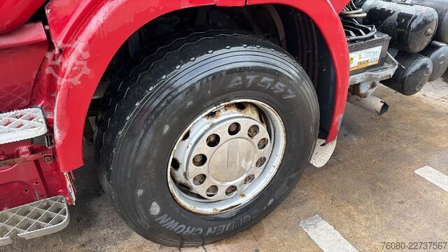 Chassis com cabina Scania 164 - 580 (MANUAL GEARBOX / LAMES / STEEL SUSPE...