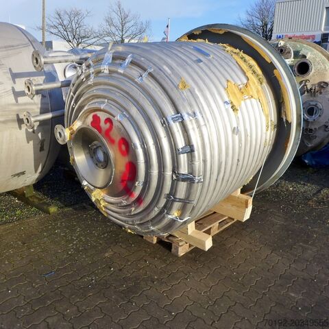 3586 liter verwarmbare/koelbare reactor van V4A met balkroerder HANAG 8761