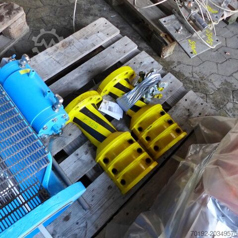 3690 liter verwarmbare/koelbare reactor uit V4A met ankerroerwerk. HANAG 8756