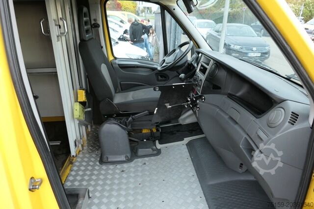 Vrachtwagen met bakwagen iveco Daily 35 S11 C30C AUTOMATIK KAMERA Regale LUFT