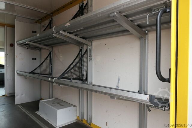 Vrachtwagen met bakwagen iveco Daily 35 S11 C30C AUTOMATIK KAMERA Regale LUFT