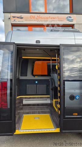 Minibus MERCEDES-BENZ Sprinter 517 Heckniederflur Vorlauffahrzeug