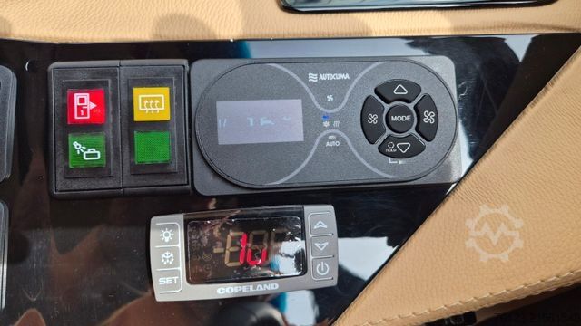 Minibus MERCEDES-BENZ Sprinter 519 29 SchlafsesselVorlauffahrzeug