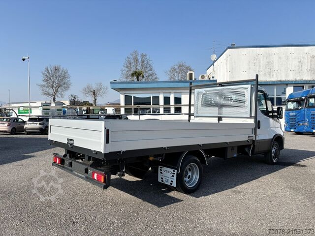 Furgon skrzyniowy IVECO Daily 35
