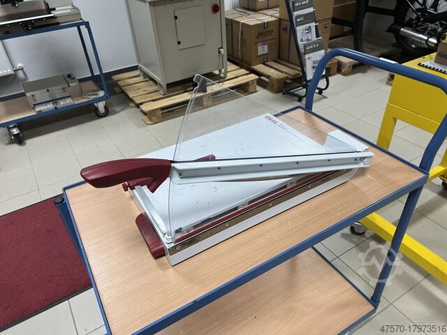 Kağıt kesme makinesi Ideal 1046