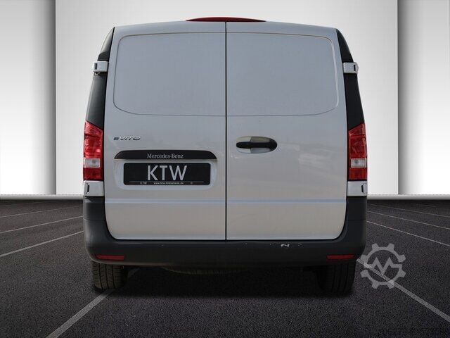 Bestelwagen Mercedes-Benz eVito 111 KA,lang,3 Sitzer,Heckflügeltüren