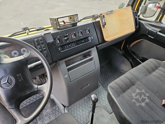 Minibus Mercedes-Benz Vario 818 D Werkstatteinrichtung