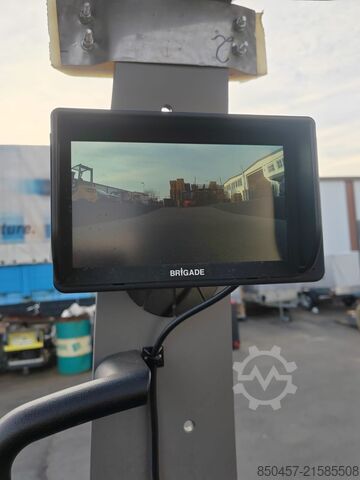 Reach trucks Jungheinrich ETM 214 Li-ion/ Camera/ drive-in